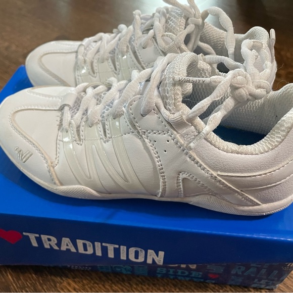 Varsity Shoes Varsity Tradition Cheer Shoes Size 4 Poshmark